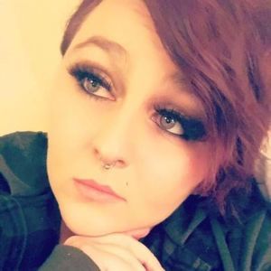 Meet your Posher, Miki